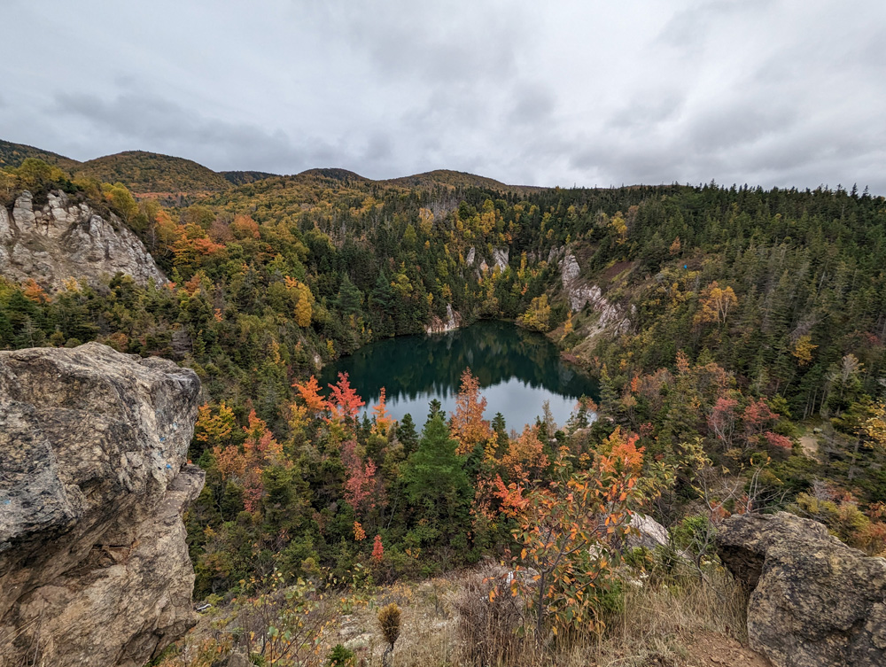 Hike to Gypsum Mine Lake (35 minutes away)